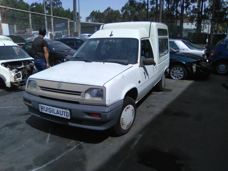 EXPRESS Caixa  RENAULT - ID V_V6822