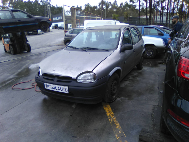 CORSA B  OPEL - ID V_V8003
