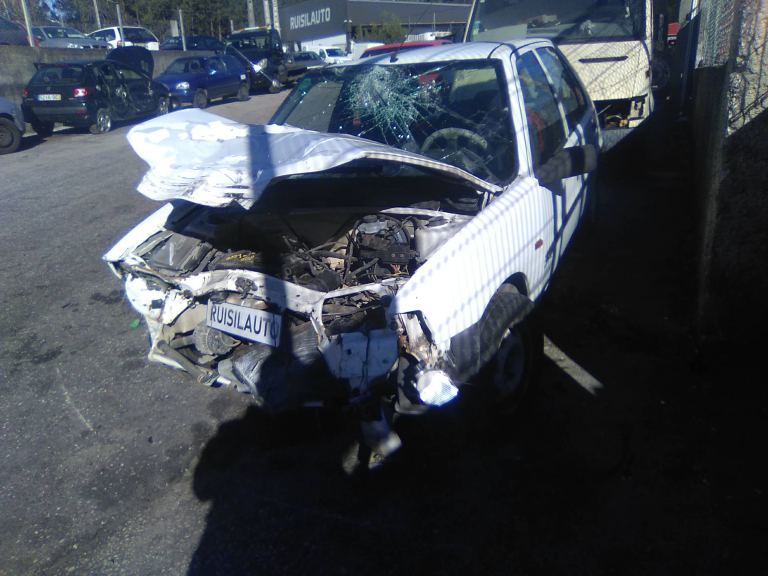 106 I  PEUGEOT - ID V_V7800