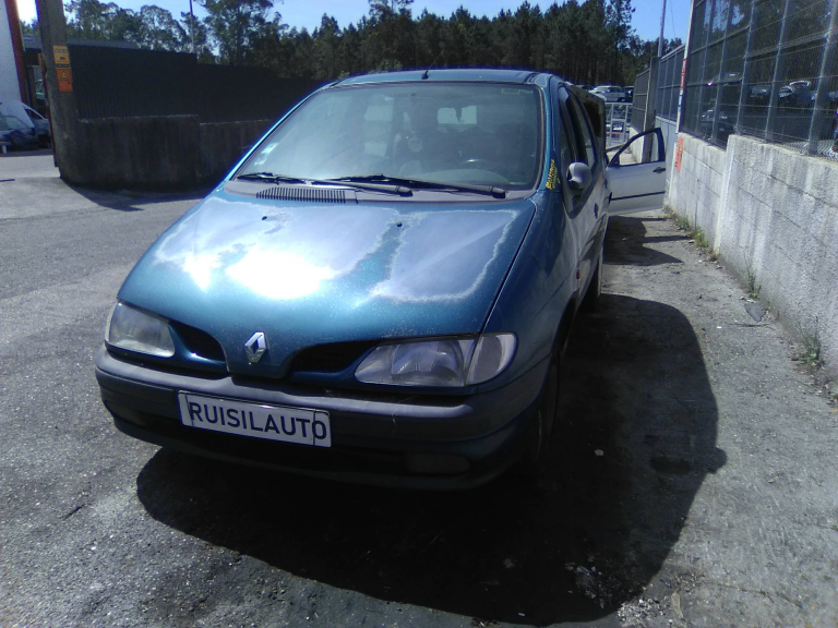 MEGANE Scenic  RENAULT - ID V_V6371