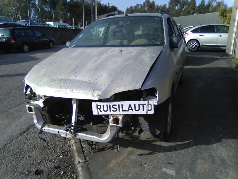 SPACE STAR Veículo multiuso  MITSUBISHI - ID V_V6585