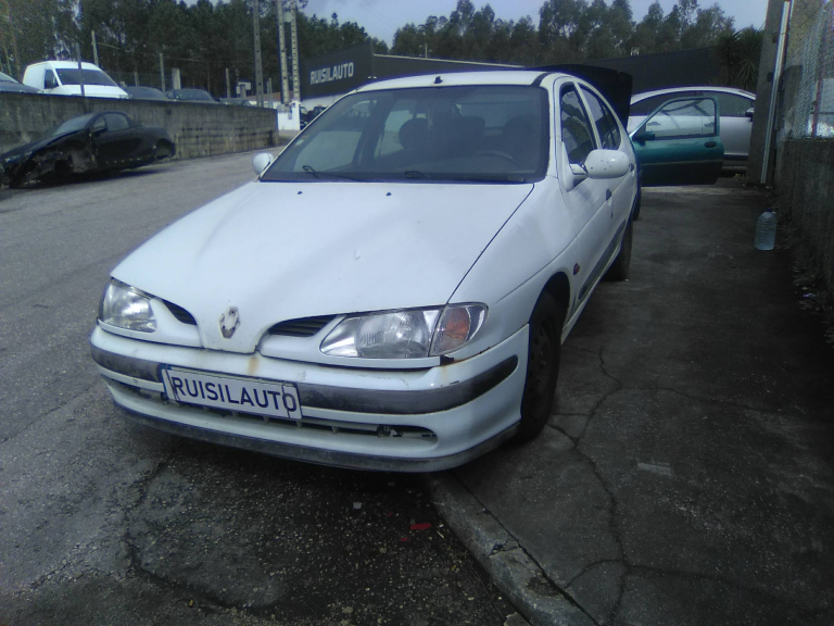 MEGANE I  RENAULT - ID V_V7026