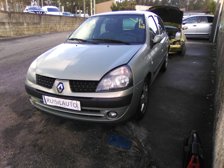 CLIO II  RENAULT - ID V_V5296