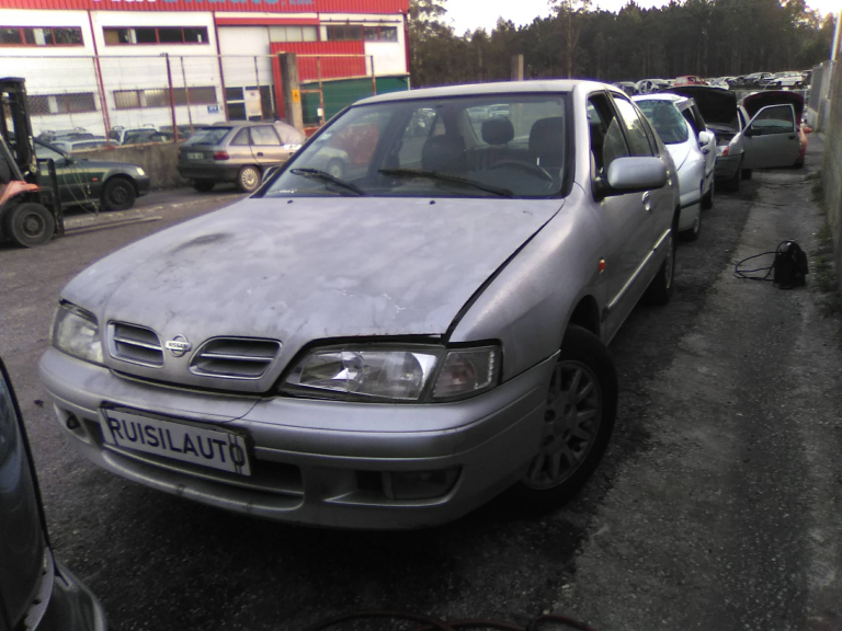 PRIMERA Hatchback  NISSAN - ID V_V6627