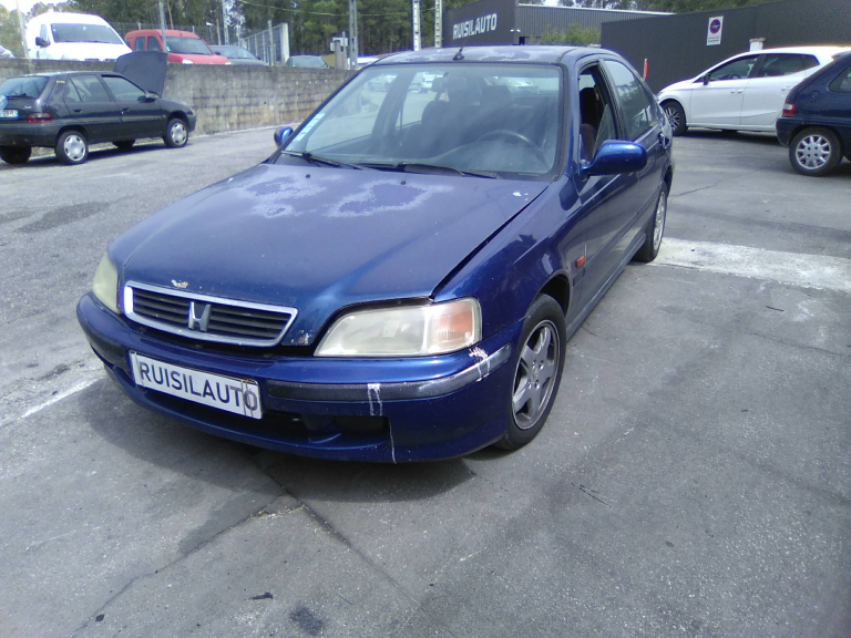 CIVIC VI três volumes  HONDA - ID V_V7414