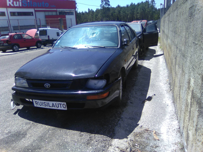 COROLLA Combi  TOYOTA - ID V_V6527