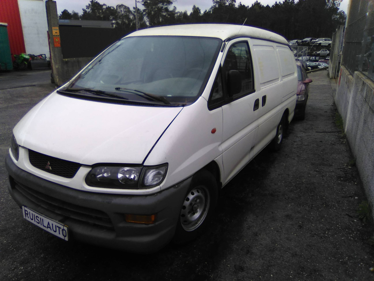 L 400 Autocarro  MITSUBISHI - ID V_V6830