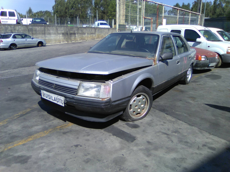 25  RENAULT - ID V_V6718