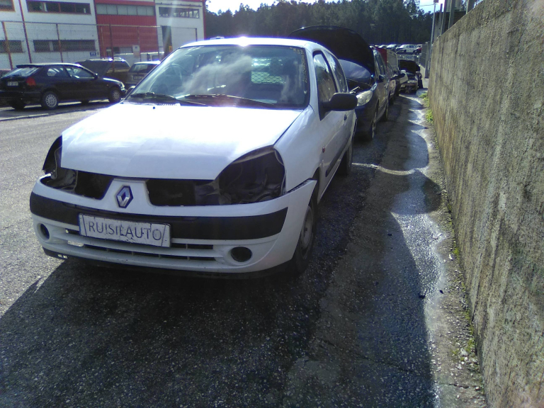 CLIO II  RENAULT - ID V_V6034