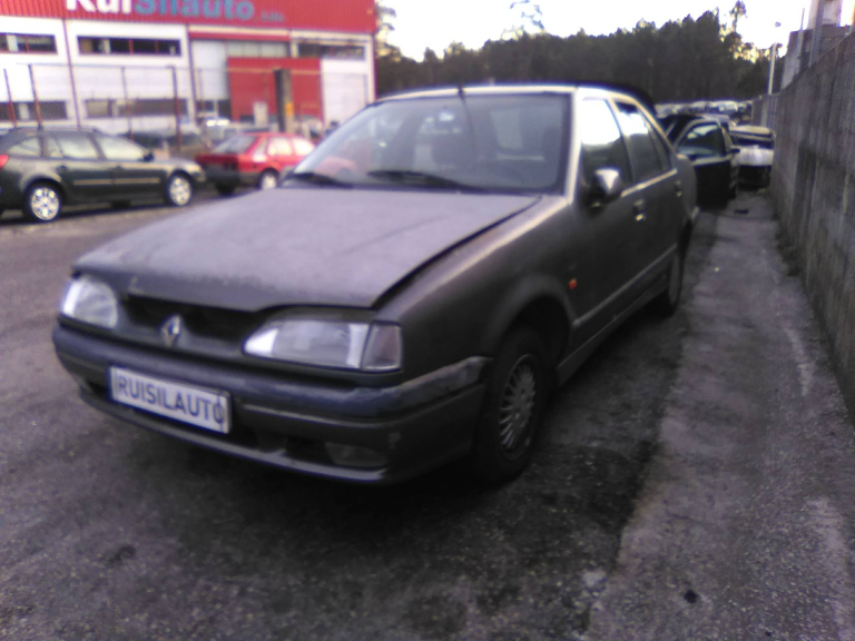 19 II  RENAULT - ID V_V7762