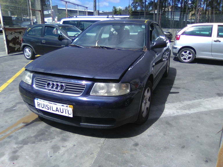 A3  AUDI - ID V_V8155