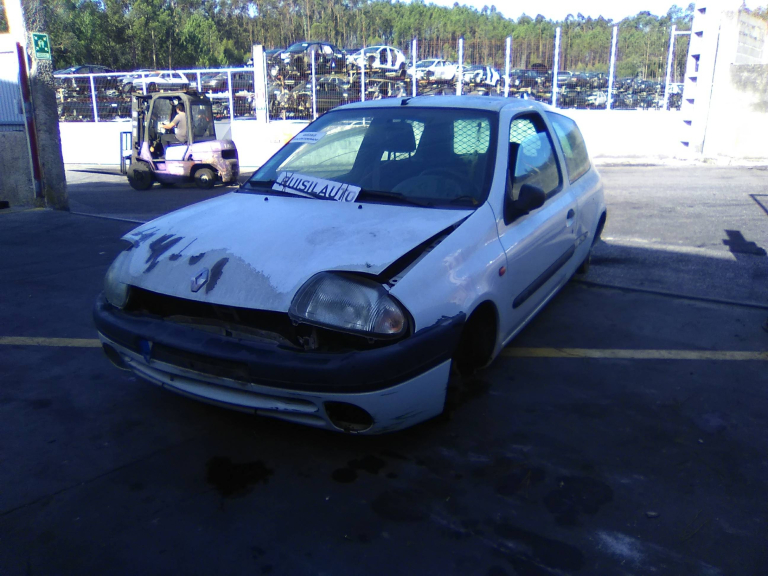 CLIO II  RENAULT - ID V_V8055
