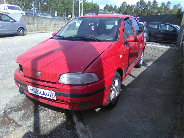 PUNTO  FIAT - ID V_V7561