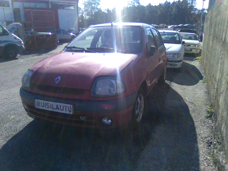 CLIO II  RENAULT - ID V_V7703