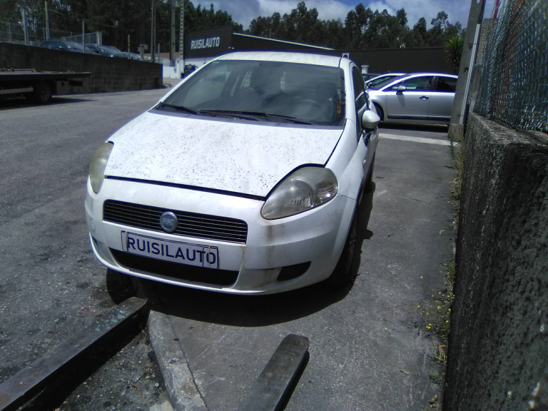 GRANDE PUNTO  FIAT - ID V_V6469