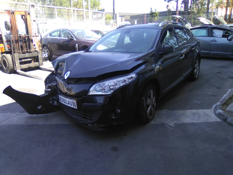 MEGANE III Combi Van  RENAULT - ID V_V8169