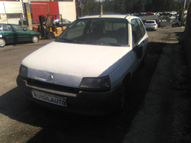CLIO I  RENAULT - ID V_V6499