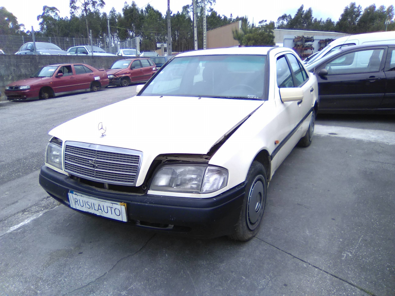 C-CLASS  MERCEDES-BENZ - ID V_V4264