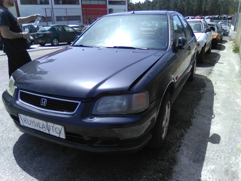 CIVIC VI três volumes  HONDA - ID V_V5475