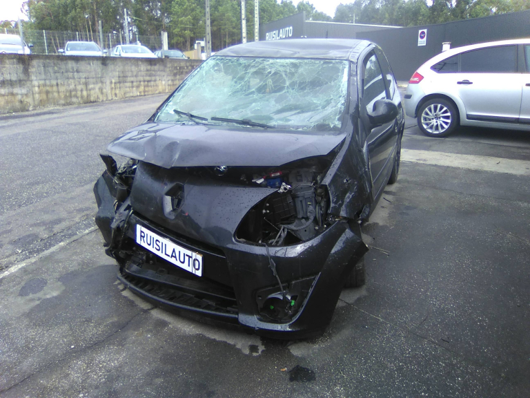 TWINGO II  RENAULT - ID V_V6714