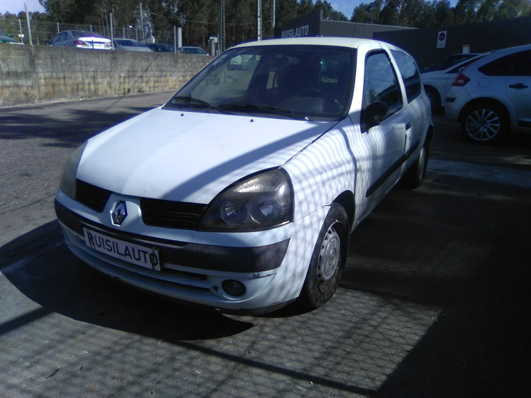 CLIO II  RENAULT - ID V_V6415