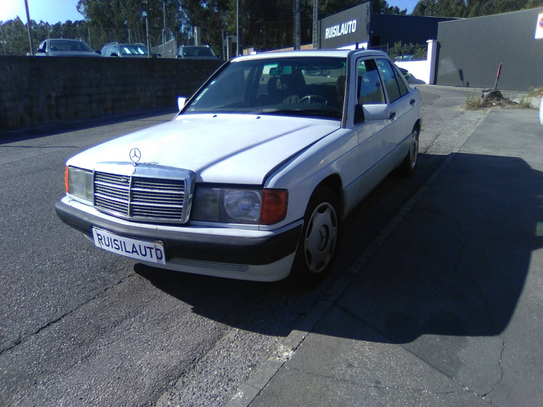 190  MERCEDES-BENZ - ID V_V6532