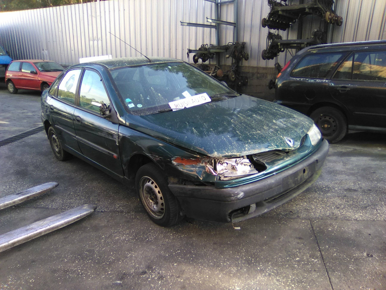 LAGUNA I Grandtour  RENAULT - ID V_V3087