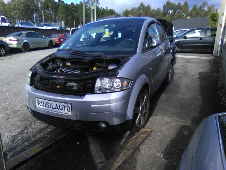 A2  AUDI - ID V_V6884