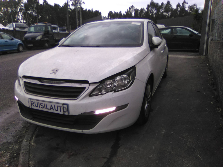 308 II  PEUGEOT - ID V_V7627