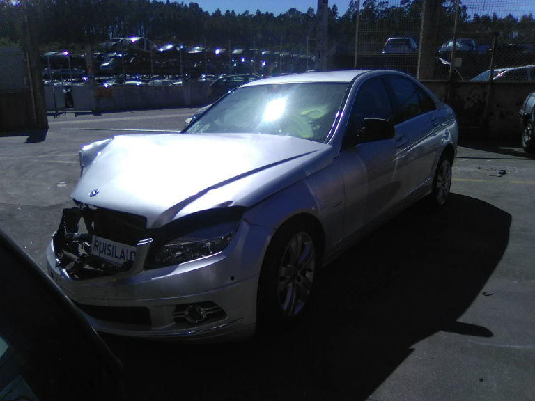 C-CLASS  MERCEDES-BENZ - ID V_V7300