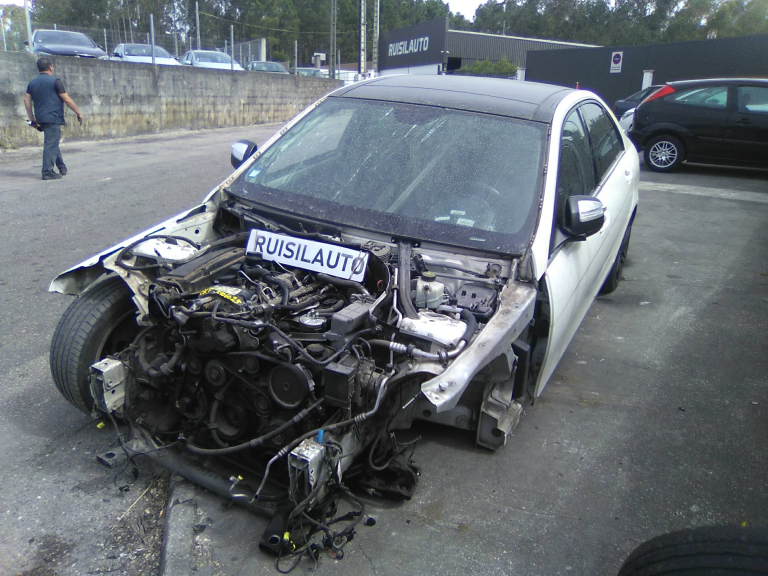C-CLASS  MERCEDES-BENZ - ID V_V7286