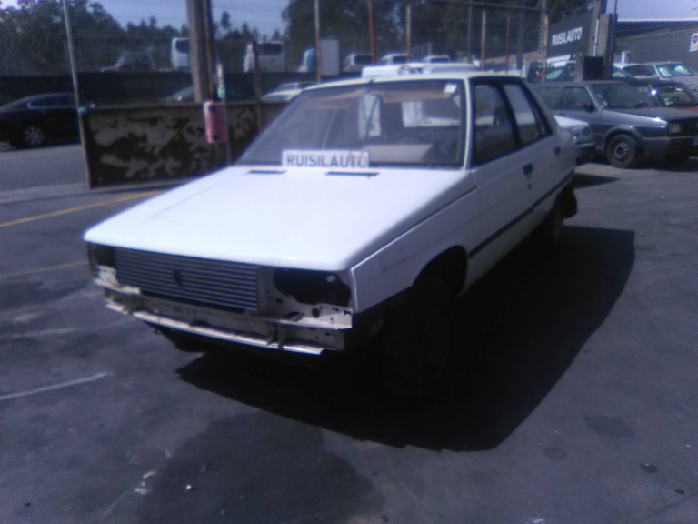 9  RENAULT - ID V_V8122