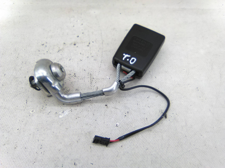 Encaixe Cinto Trás Direito BMW 5 (F10) | 09 - 16 Imagem-1