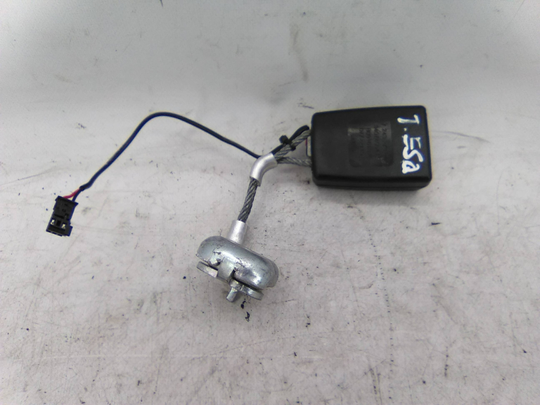 Encaixe Cinto Trás Esquerdo BMW - ID S_16735310