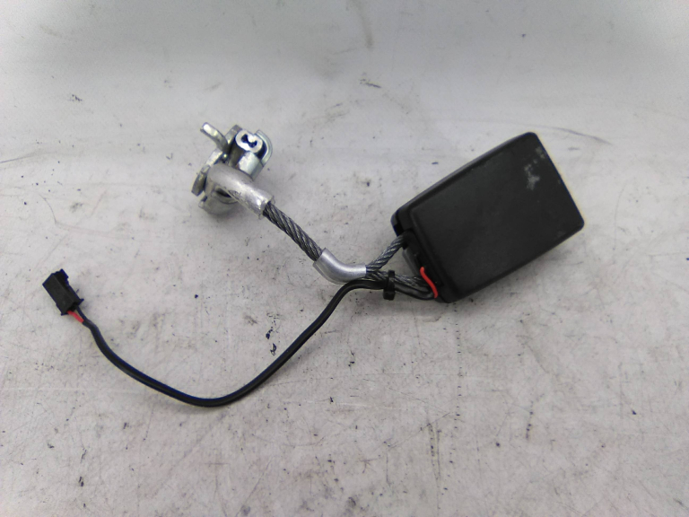 Encaixe Cinto Trás Esquerdo BMW 5 Touring (F11) | 09 - 17 Imagem-1