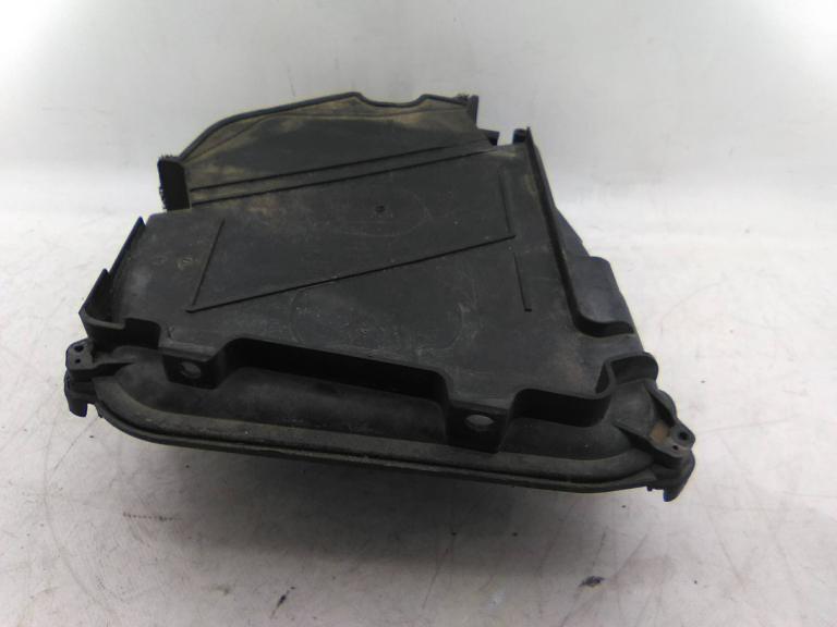 Tampa Filtro Ar BMW 5 Touring (F11) | 09 - 17 Imagem-1