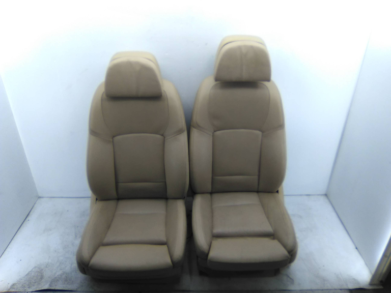 Conjunto Bancos BMW - ID S_16735315