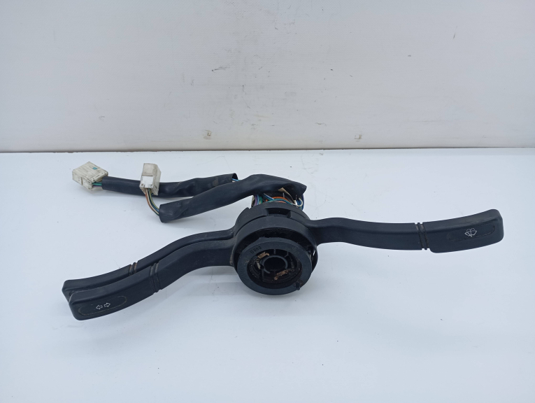 Comutador Com PEUGEOT - ID S_16301463