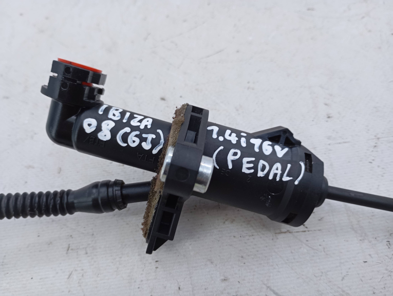 Bomba Embraiagem Pedal SEAT IBIZA IV (6J5, 6P1) | 08 - 17 Imagem-1