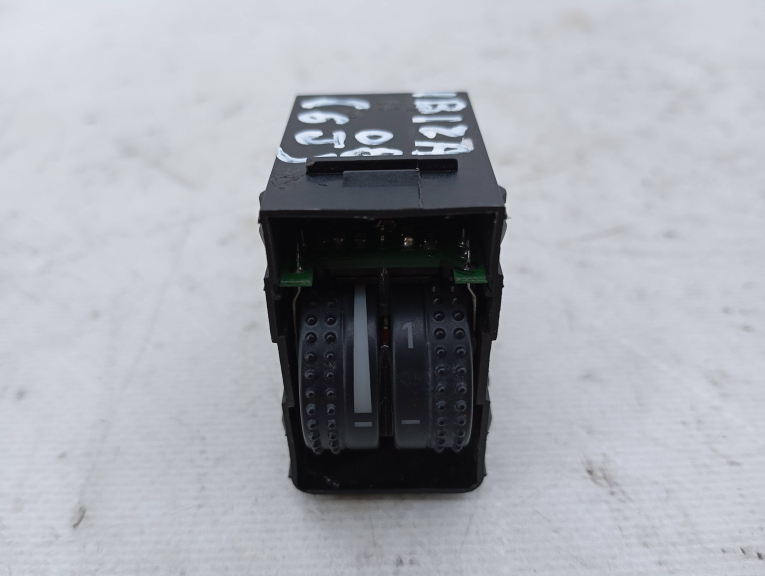 Comando / Botão Regulador Altura Farois Frente SEAT - ID S_16039638