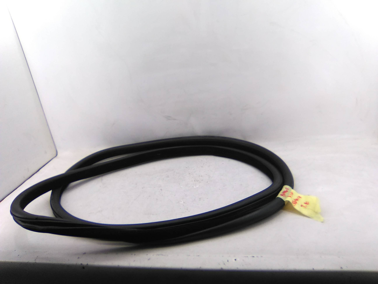 Borracha  Carroçaria Porta Trás Esquerda BMW - ID S_21052556