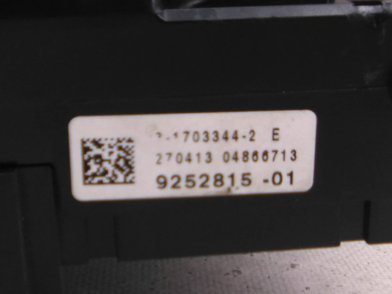 Caixa Fusiveis BMW 5 (F10) | 09 - 16 Imagem-1