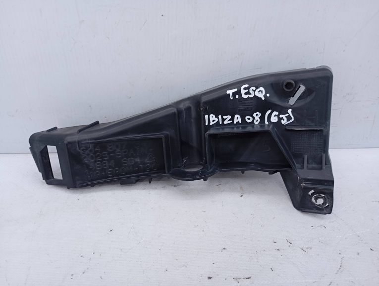 Guia / Encaixe Parachoques Trás Esquerdo SEAT - ID S_16039353