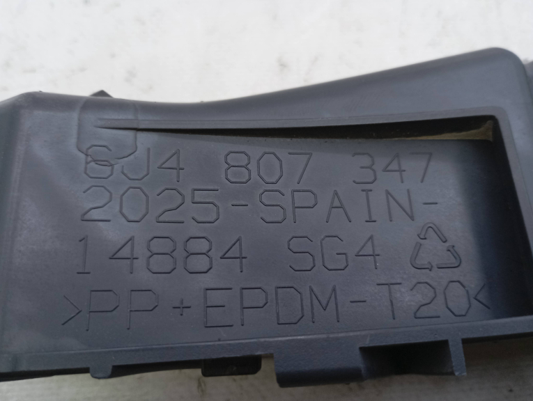 Guia / Encaixe Parachoques Trás Esquerdo SEAT IBIZA IV (6J5, 6P1) | 08 - 17 Imagem-4