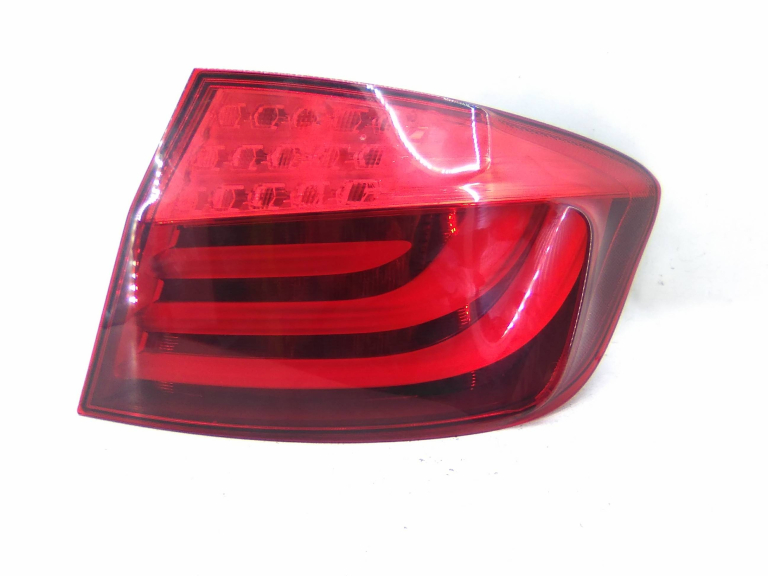 Farolim Trás Painel Direito BMW - ID S_21052471