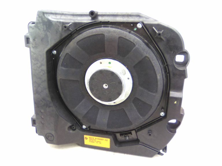 Subwoofer BMW 5 (F10) | 09 - 16 Imagem-1