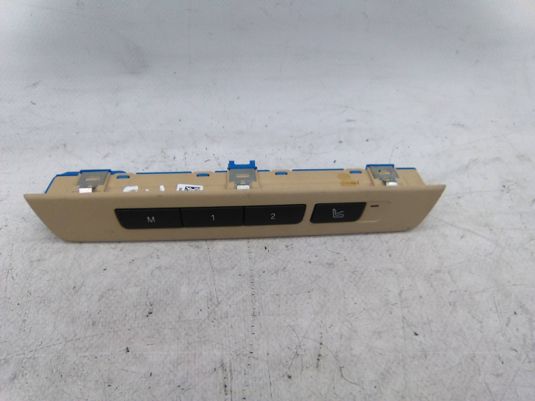 Botão Aquecimento Bancos BMW - ID S_16734828