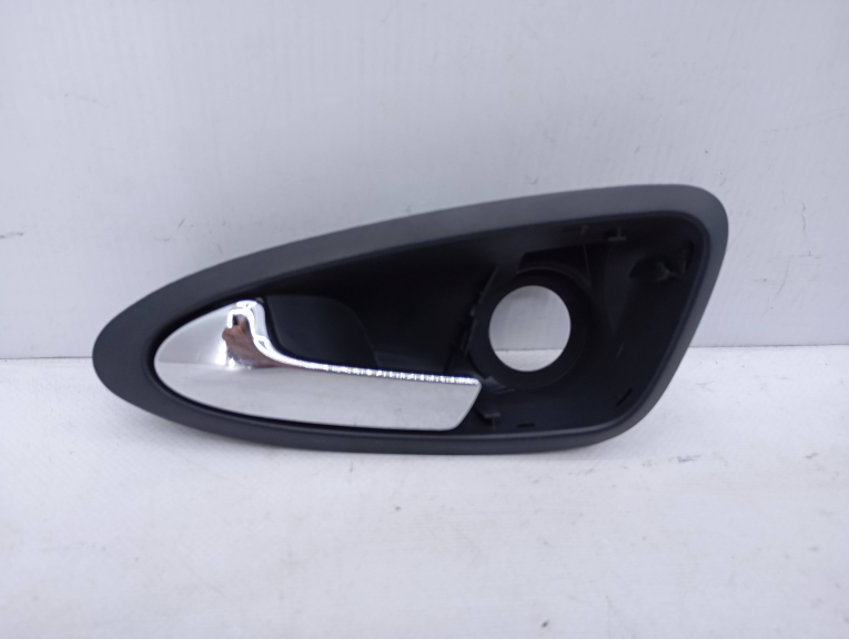 Puxador Interior Frente Esquerdo SEAT - ID S_16039302