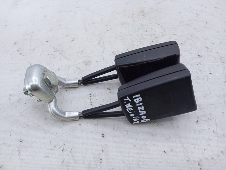 Encaixe Cinto Trás Meio Duplo SEAT - ID S_16040465