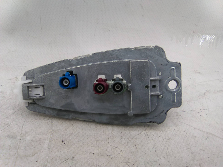 Antena BMW 5 Touring (F11) | 09 - 17 Imagem-1
